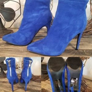 Beston Sz 8 Blue Faux Swede Ankle Booties
